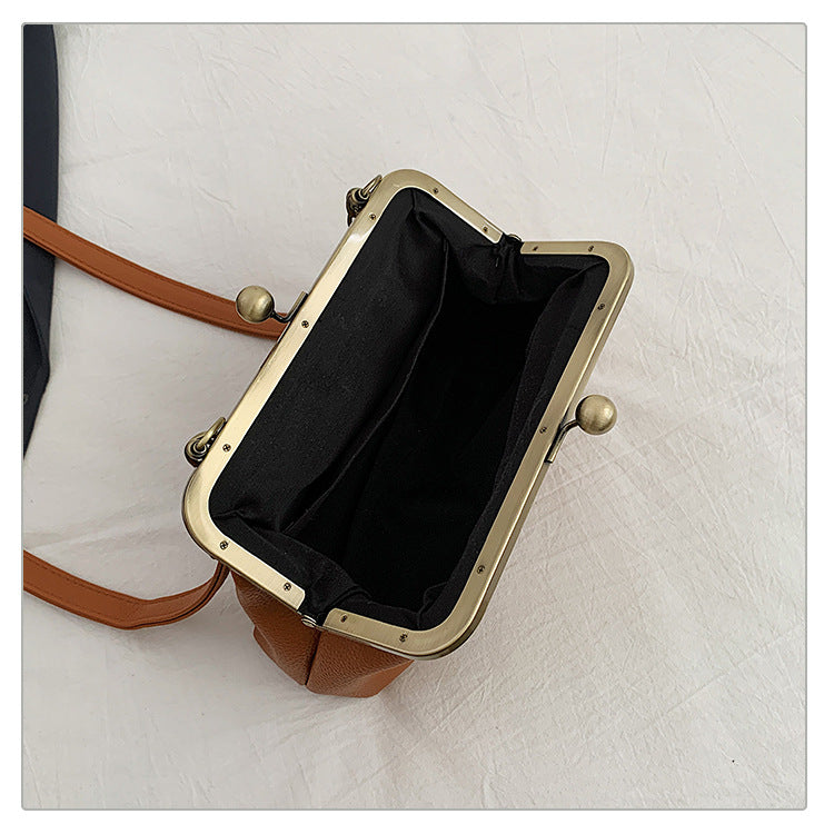 Light Purple Retro Women's Shell Handbag - European Style Clip Lock Closure PU Clutch/Shoulder Bag with Chain Strap